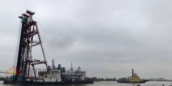 上海强劲首创十轴搅拌桩工程船、双向搅拌双向切割单轴和多轴搅拌桩技术的创新与发布